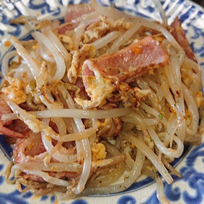 もやしとベーコン炒めパクチー風味 レシピ 作り方 By Wataばあば 楽天レシピ もやしとベーコン炒めパクチー風味 レシピ 作り方 By Wataばあば 楽天レシピ